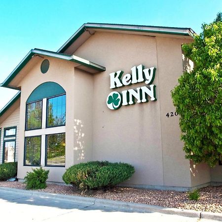 Kelly Inn 13Th Avenue Fargo Exteriör bild
